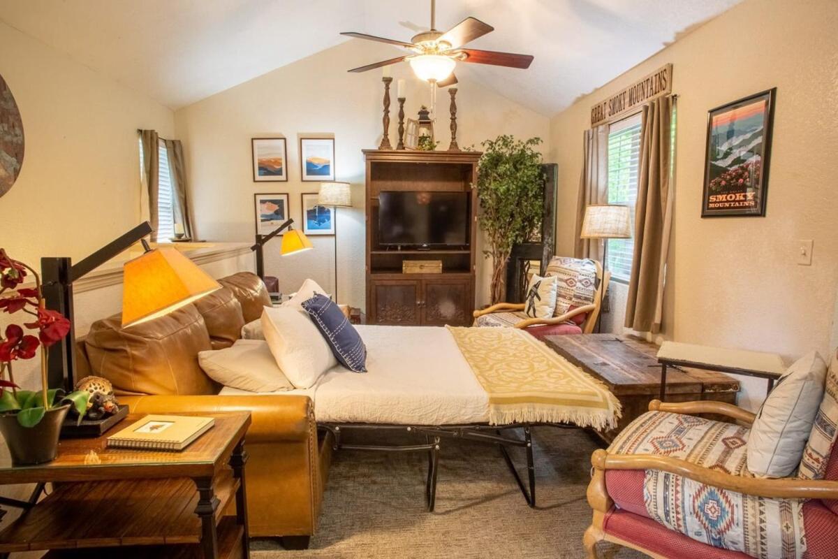 Cabin C In The Gatlinburg Art & Craft Community Bagian luar foto