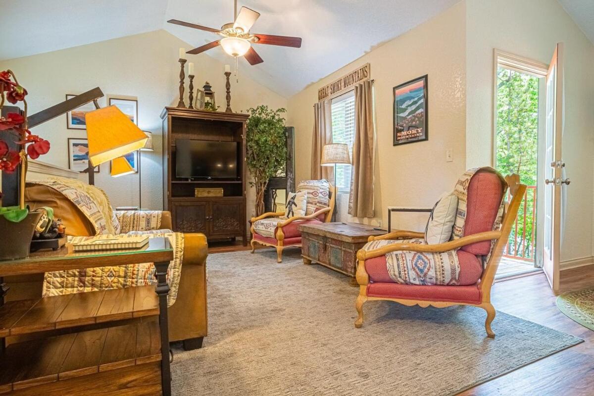 Cabin C In The Gatlinburg Art & Craft Community Bagian luar foto